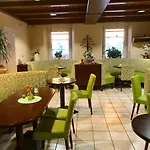 Moselterrasse 호텔 3*