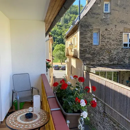 Moselterrasse 3* Ediger-Eller