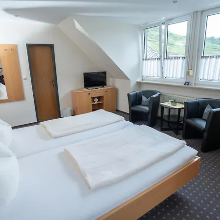 Moselterrasse Ediger-Eller