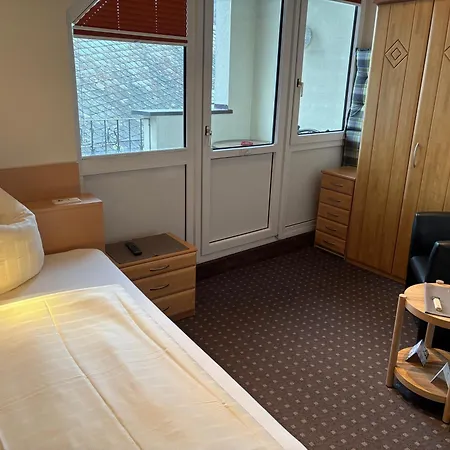 Otel Moselterrasse Ediger-Eller