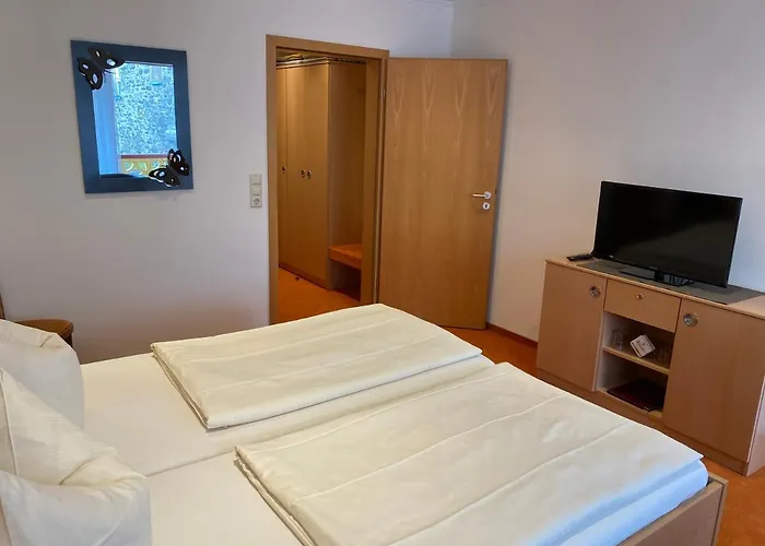 Moselterrasse 3* Ediger-Eller