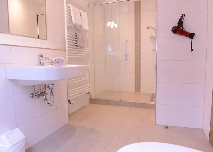 Hotel Moselterrasse 3*